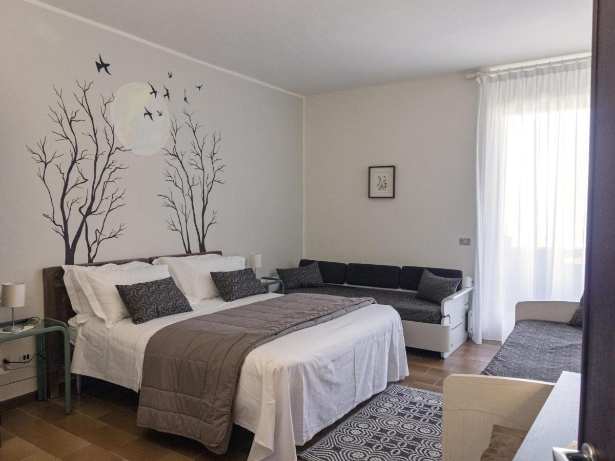 Hotel Funivia Laveno-Mombello Exteriér fotografie