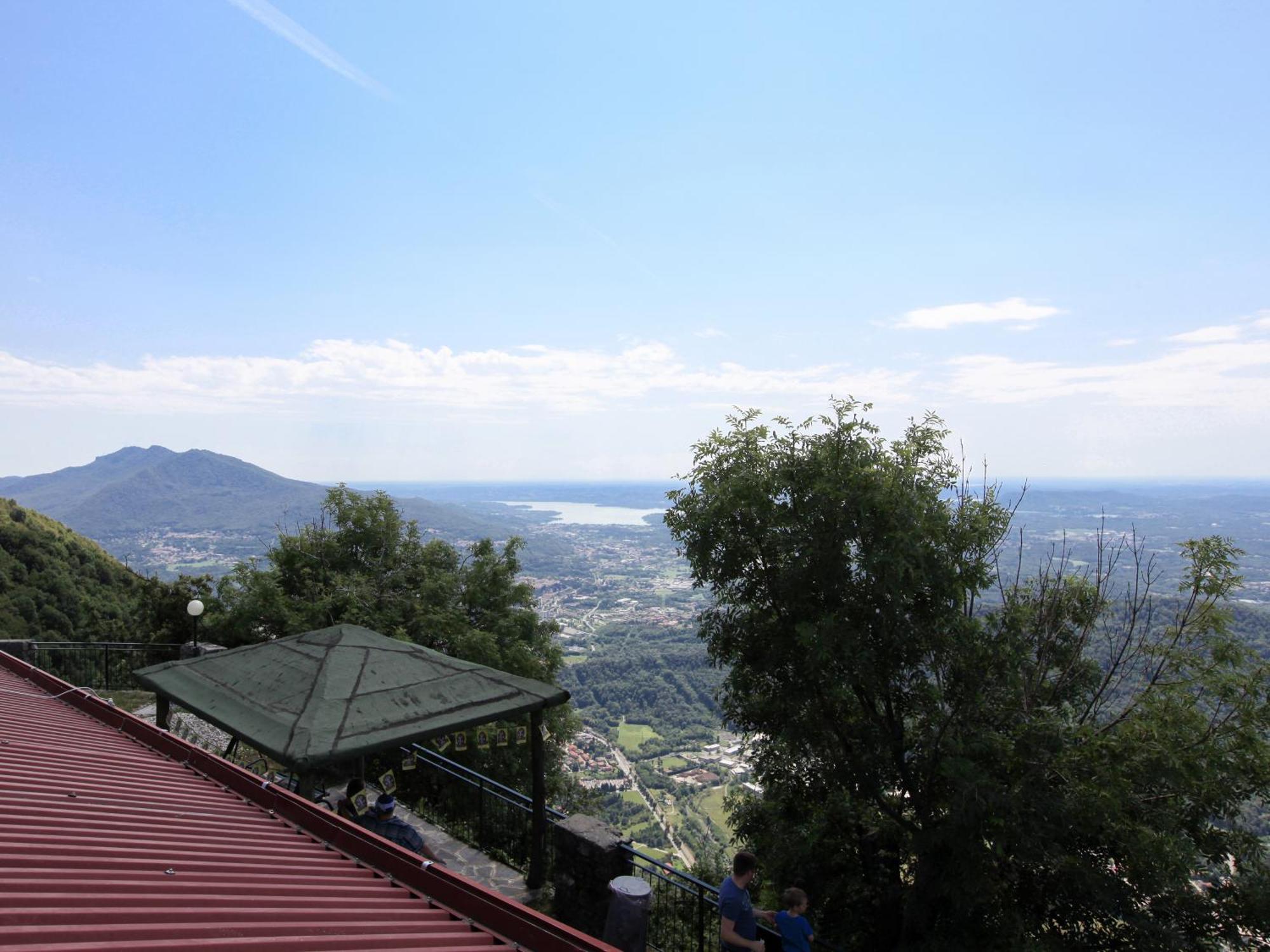 Hotel Funivia Laveno-Mombello Pokoj fotografie