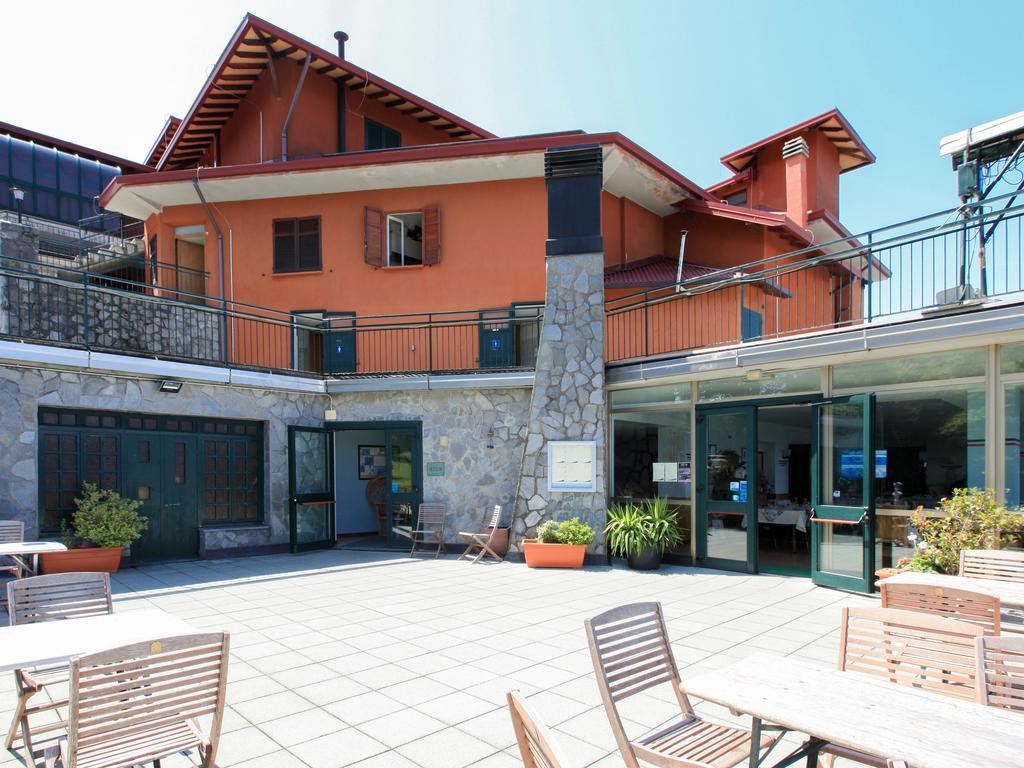 Hotel Funivia Laveno-Mombello Exteriér fotografie