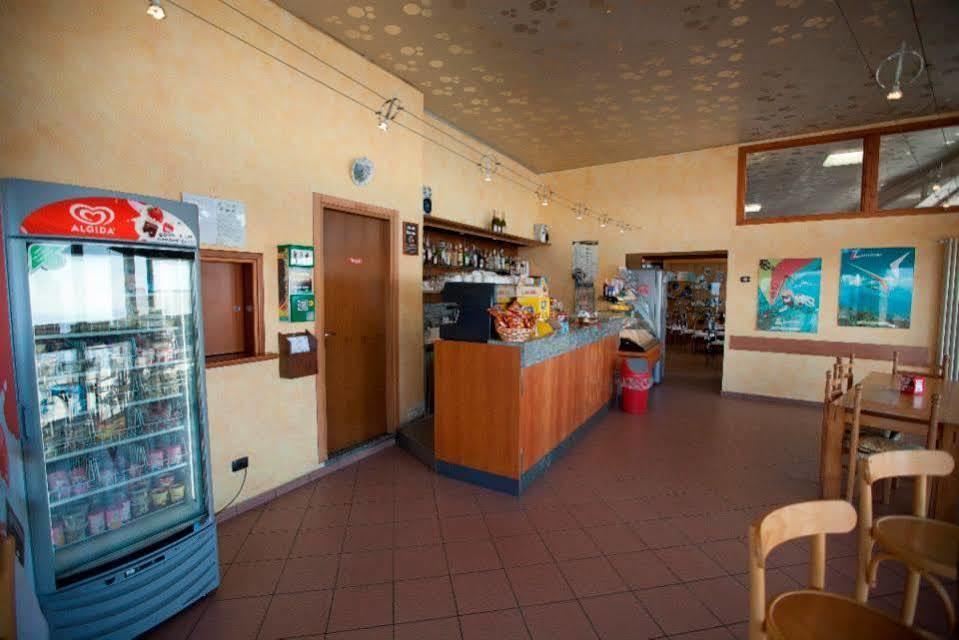 Hotel Funivia Laveno-Mombello Exteriér fotografie